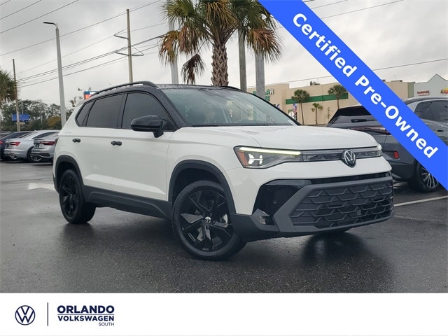 2025 Volkswagen Taos SE Black