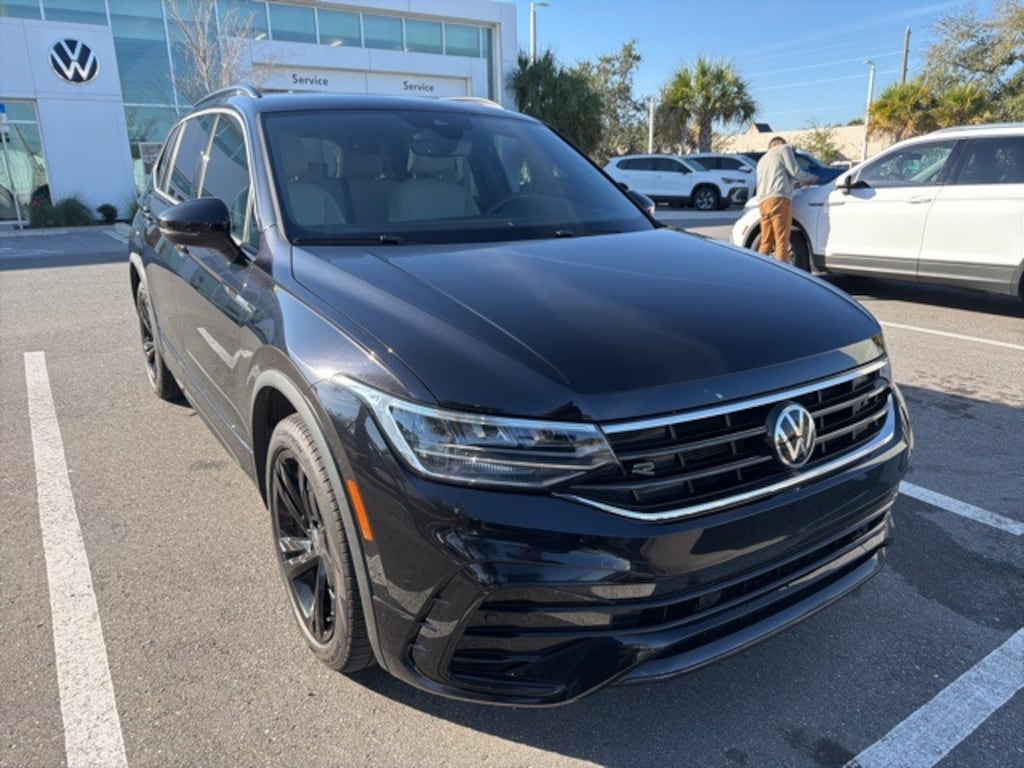 Used 2023 Volkswagen Tiguan 2.0T SE R-Line Black SUV