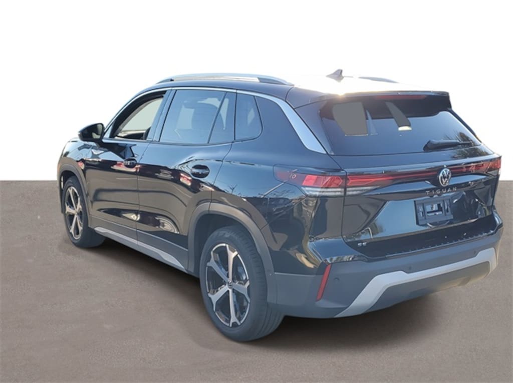 New 2026 Volkswagen Tiguan 2.0T SE SUV