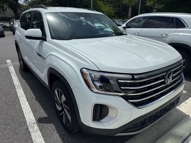 2024 Volkswagen Atlas's photo