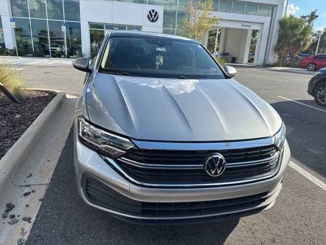 2023 Volkswagen Jetta 1.5T SE photo 2