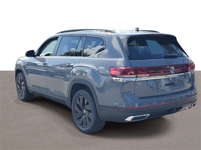 2026 Volkswagen Atlas SE Technology photo 3