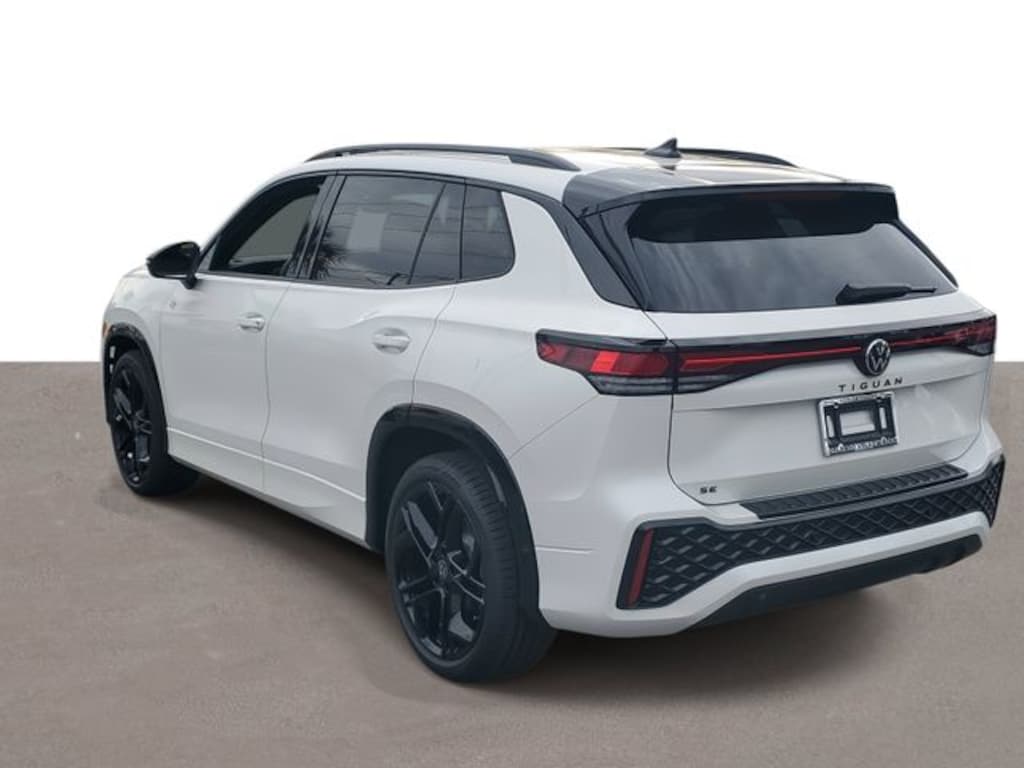 New 2026 Volkswagen Tiguan 2.0T SE R-Line Black SUV