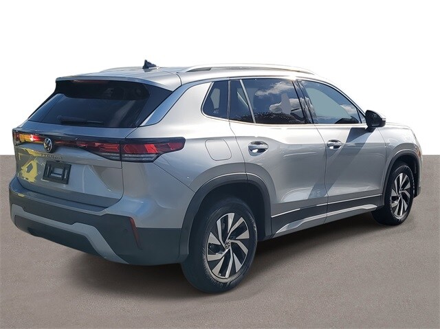 2025 Volkswagen Tiguan S photo 2