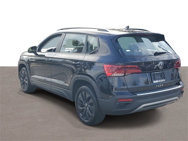 2023 Volkswagen Taos S photo 2