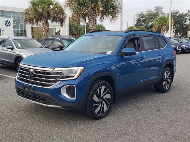 2025 Volkswagen Atlas SE Technology photo 2