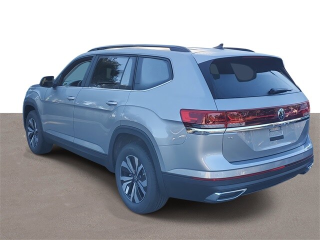 2026 Volkswagen Atlas SE photo 3