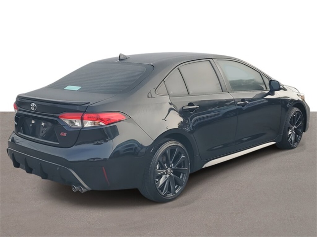 Used 2024 Toyota Corolla SE Sedan