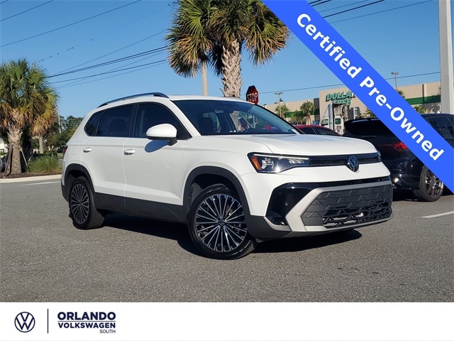 2025 Volkswagen Taos SE's photo