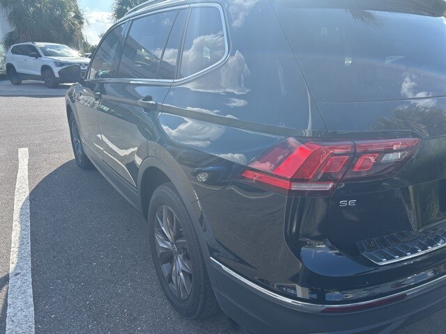 2023 Volkswagen Tiguan SE photo 3