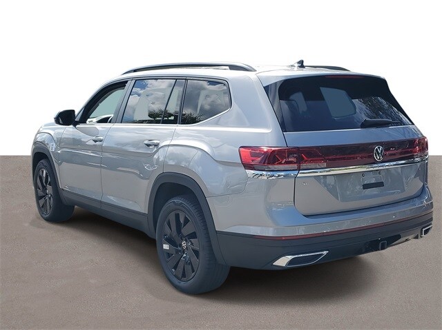 2026 Volkswagen Atlas SE Technology photo 3