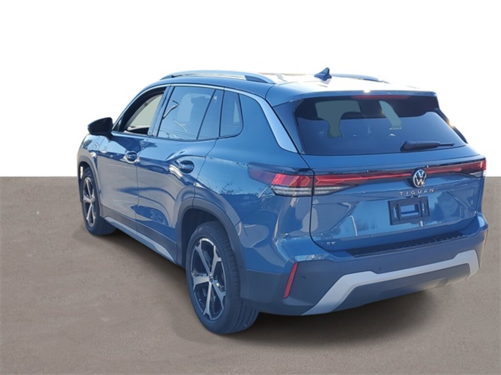 New 2026 Volkswagen Tiguan 2.0T SE SUV