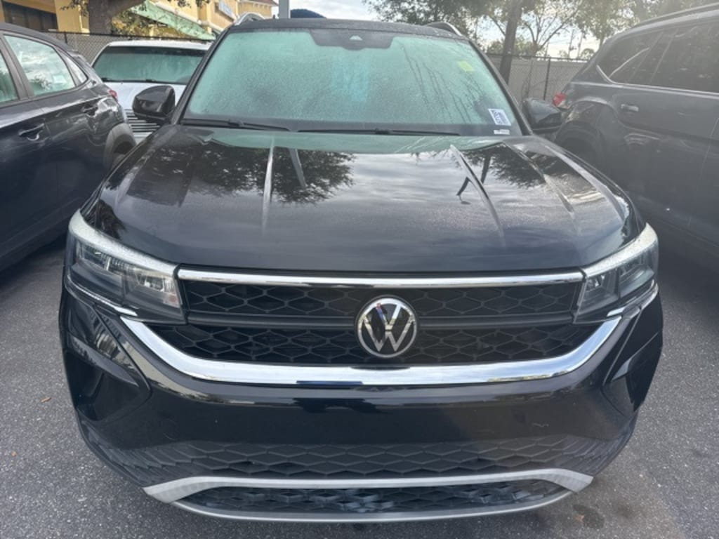 Used 2022 Volkswagen Taos 1.5T SE SUV