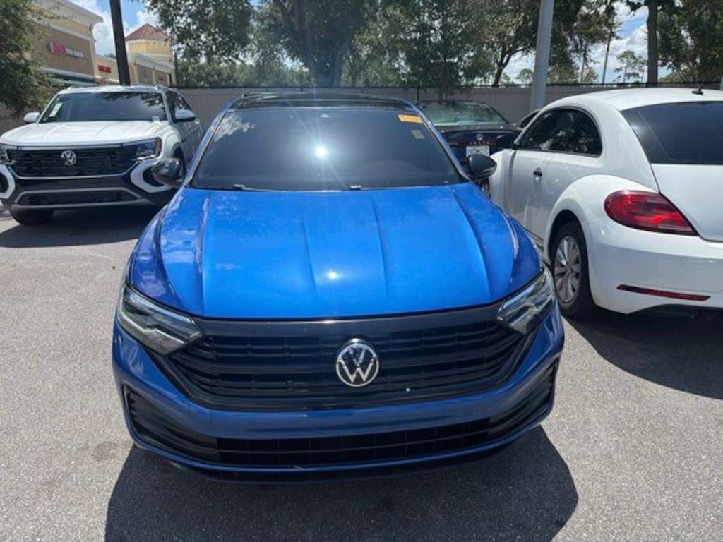 Used 2024 Volkswagen Jetta 1.5T SE Sedan