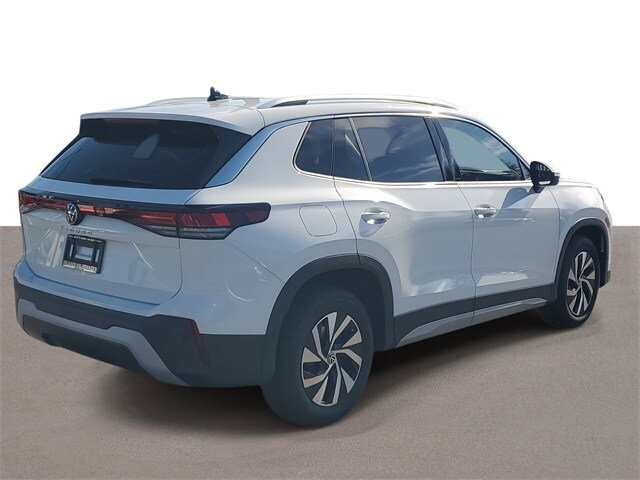 2025 Volkswagen Tiguan S photo 2