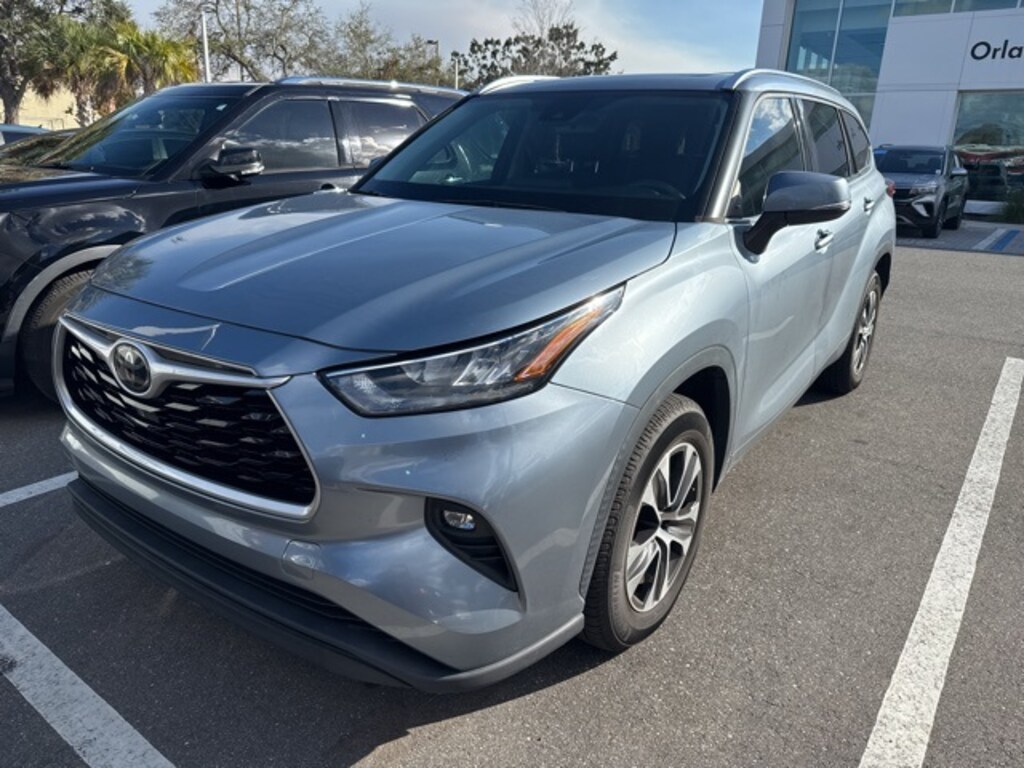 Used 2020 Toyota Highlander XLE SUV