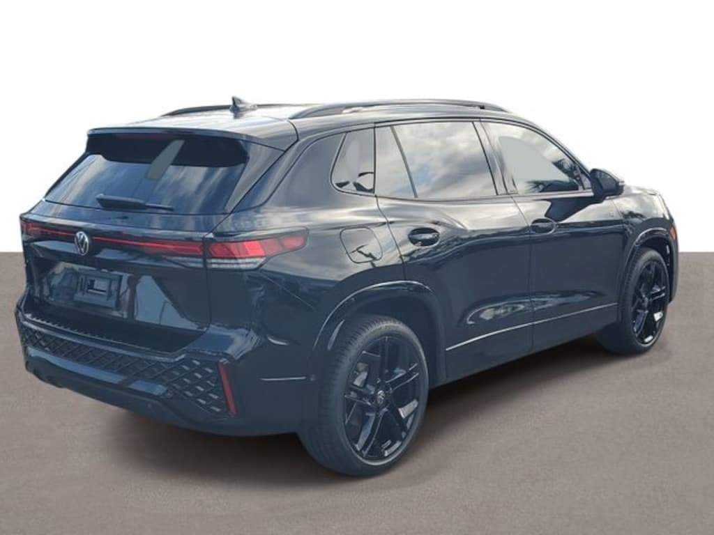 New 2026 Volkswagen Tiguan 2.0T SE R-Line Black SUV