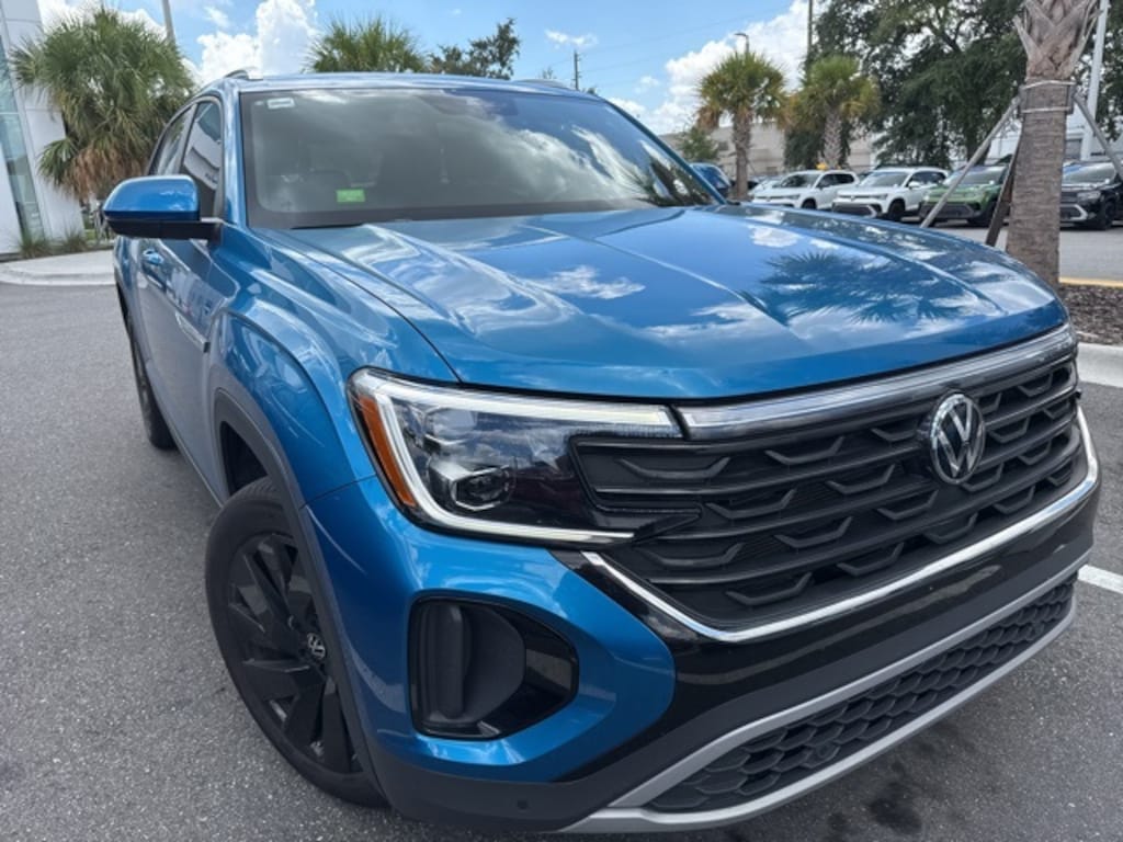 Used 2024 Volkswagen Atlas Cross Sport 2.0T SE w/Technology SUV