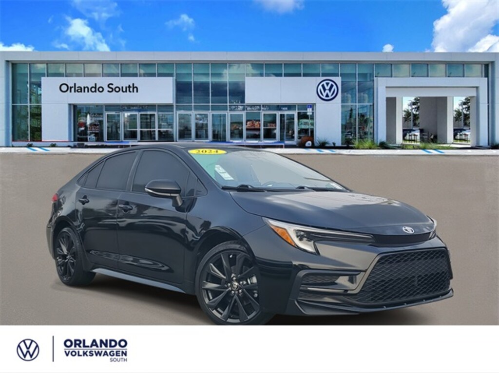Used 2024 Toyota Corolla SE Sedan