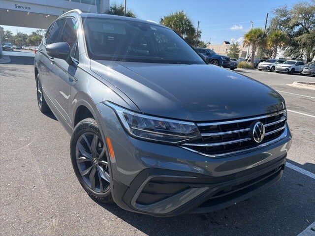 2022 Volkswagen Tiguan SE photo 4