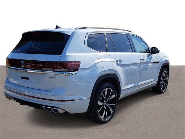 2025 Volkswagen Atlas SEL Premium R-Line photo 4