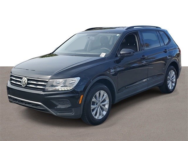2019 Volkswagen Tiguan S photo 2