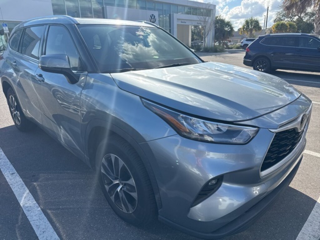 Used 2020 Toyota Highlander XLE SUV