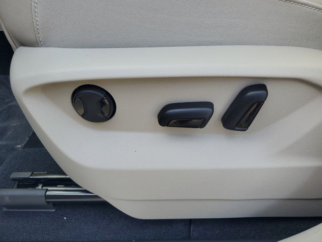 2026 Volkswagen Atlas SE w/Tech - Photo 18