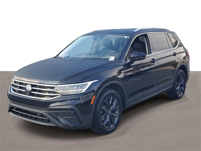 2022 Volkswagen Tiguan SE photo 2