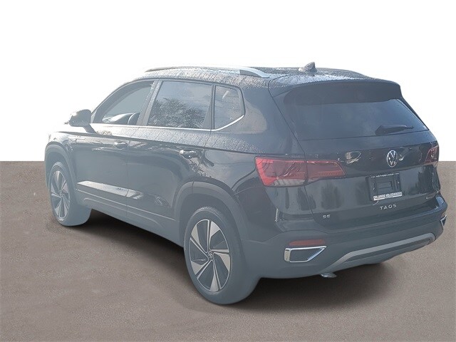 2024 Volkswagen Taos SE photo 3