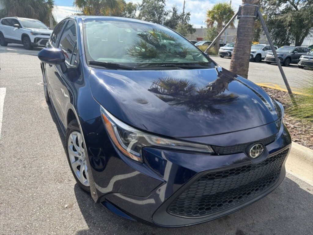 Used 2022 Toyota Corolla LE Sedan