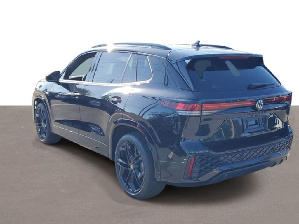 New 2026 Volkswagen Tiguan 2.0T SE R-Line Black SUV