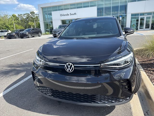Used 2025 Volkswagen ID.4 PRO with VIN 1V2CRPE84SC014137 for sale in Orlando, FL
