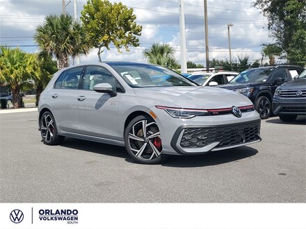 2025 Volkswagen Golf GTI 2.0T SE Hatchback