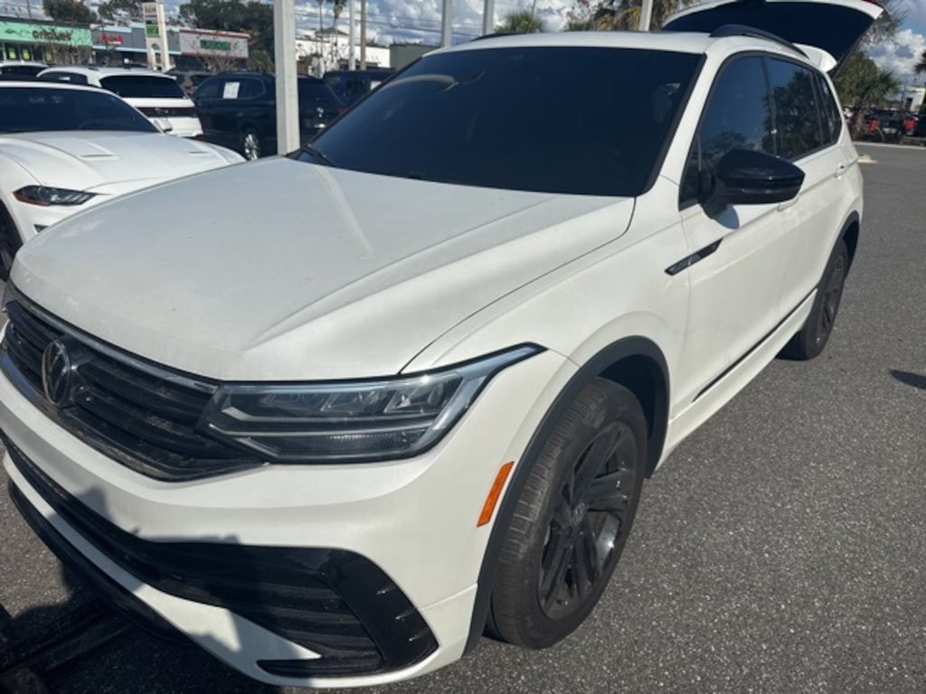 Used 2024 Volkswagen Tiguan 2.0T SE R-Line Black SUV