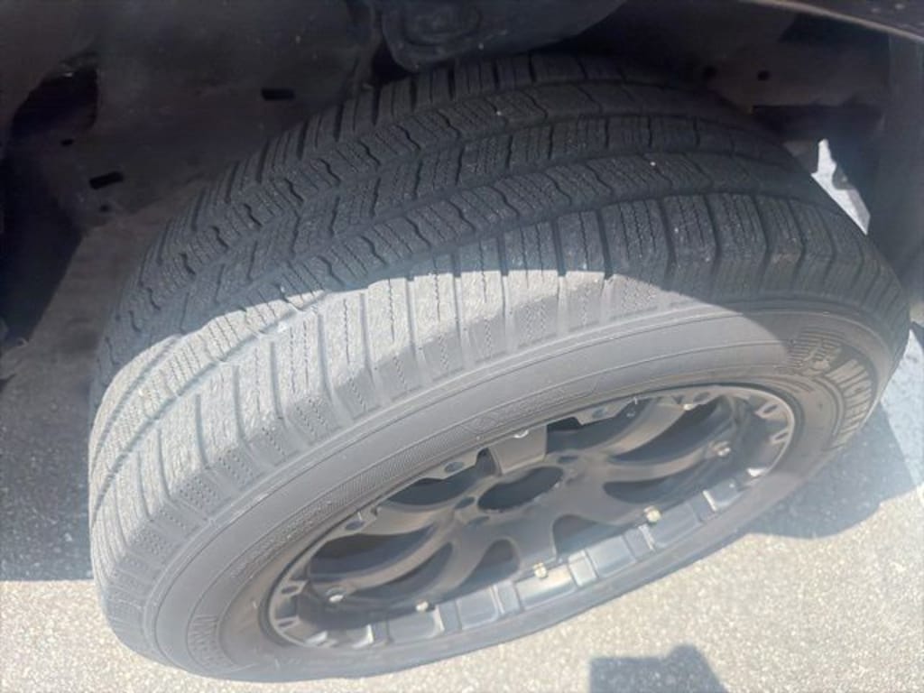 Used 2005 Toyota Tacoma Base Truck