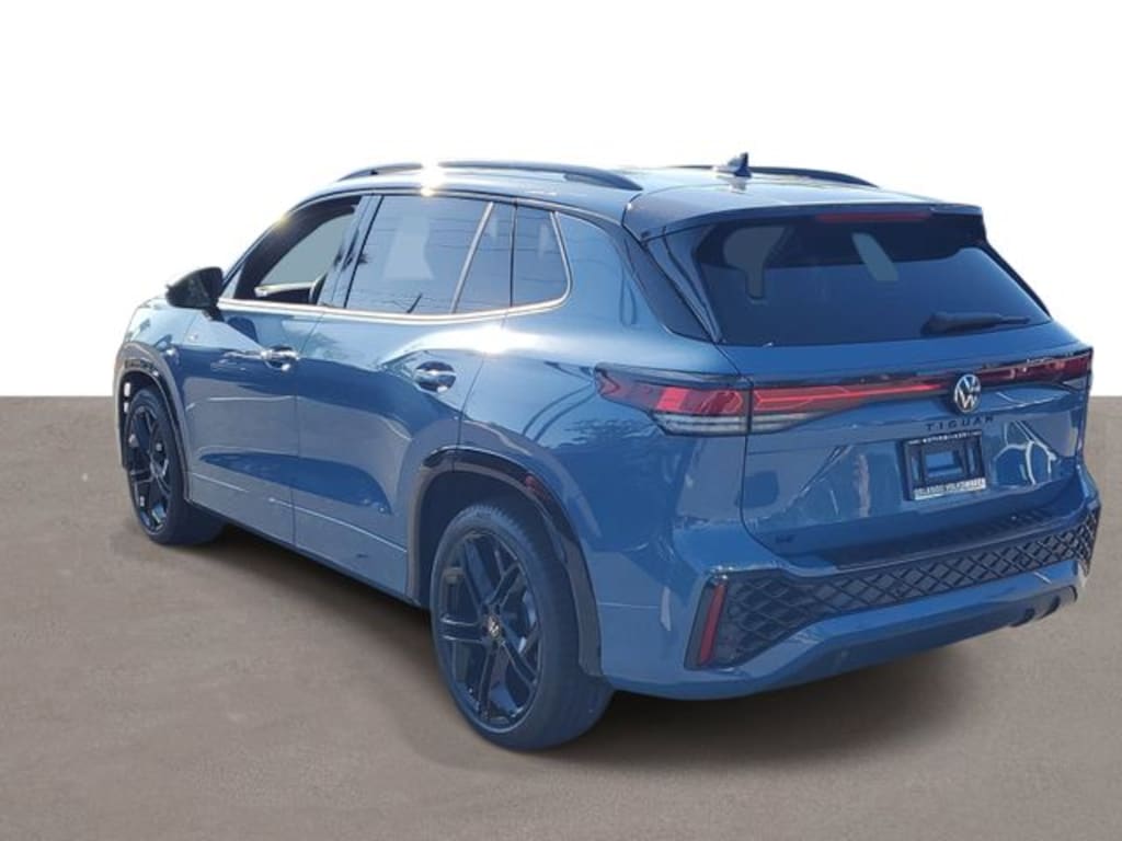 New 2026 Volkswagen Tiguan 2.0T SE R-Line Black SUV
