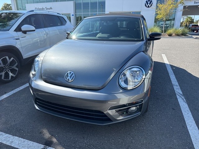2014 Volkswagen Beetle R-Line photo 2