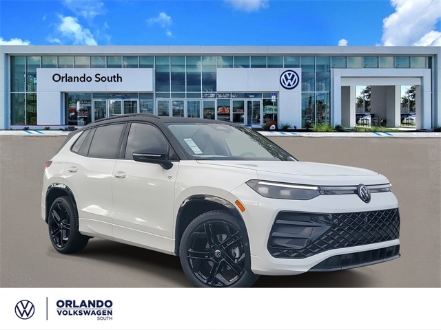 2026 Volkswagen Tiguan SE R-LINE BLACK's photo