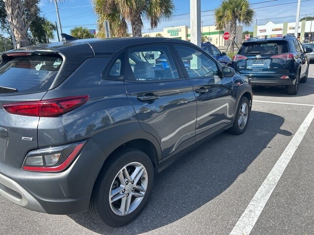2022 Hyundai Kona SEL SE photo 4