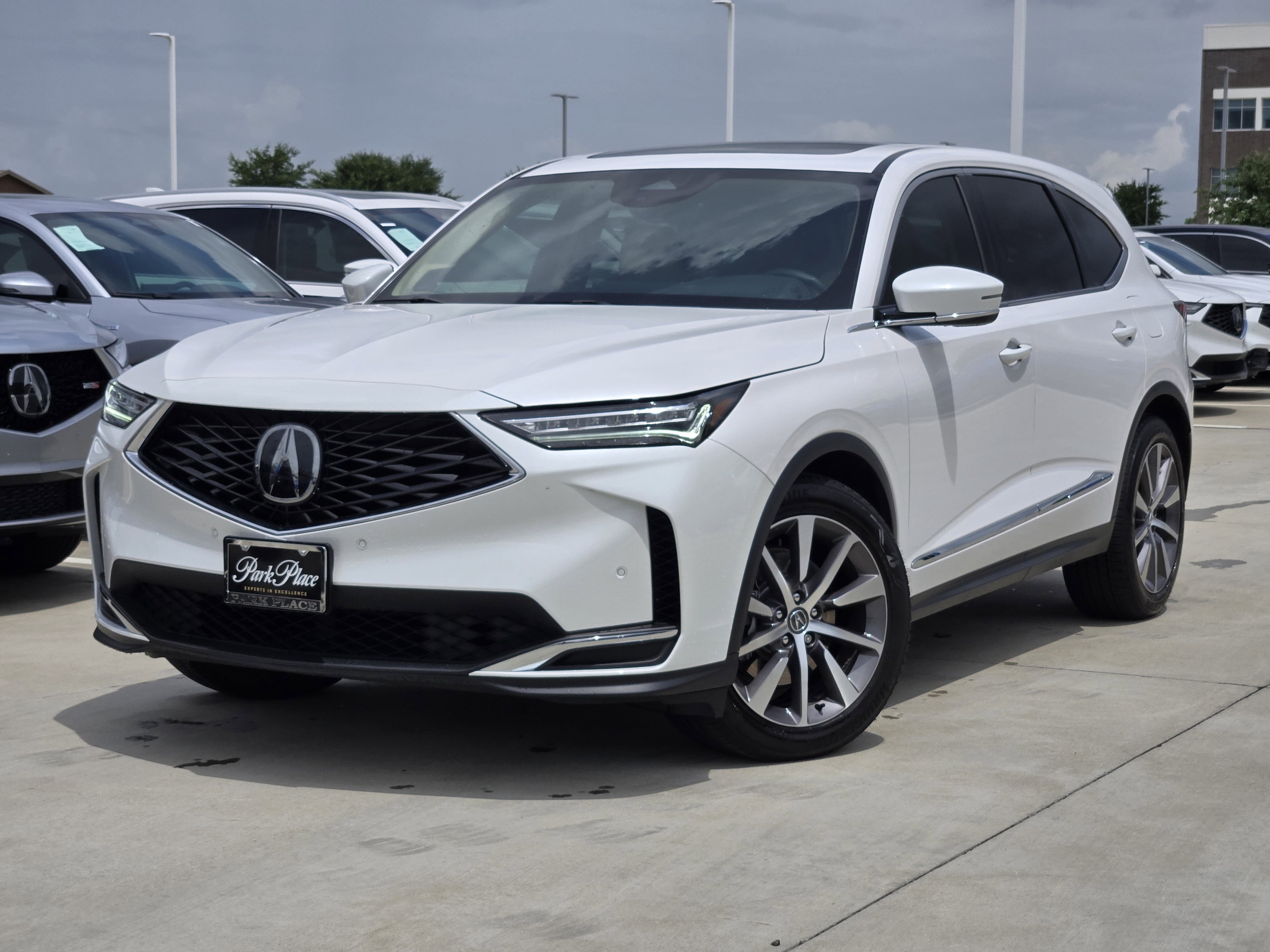 2025 Acura MDX w/Technology Package's photo