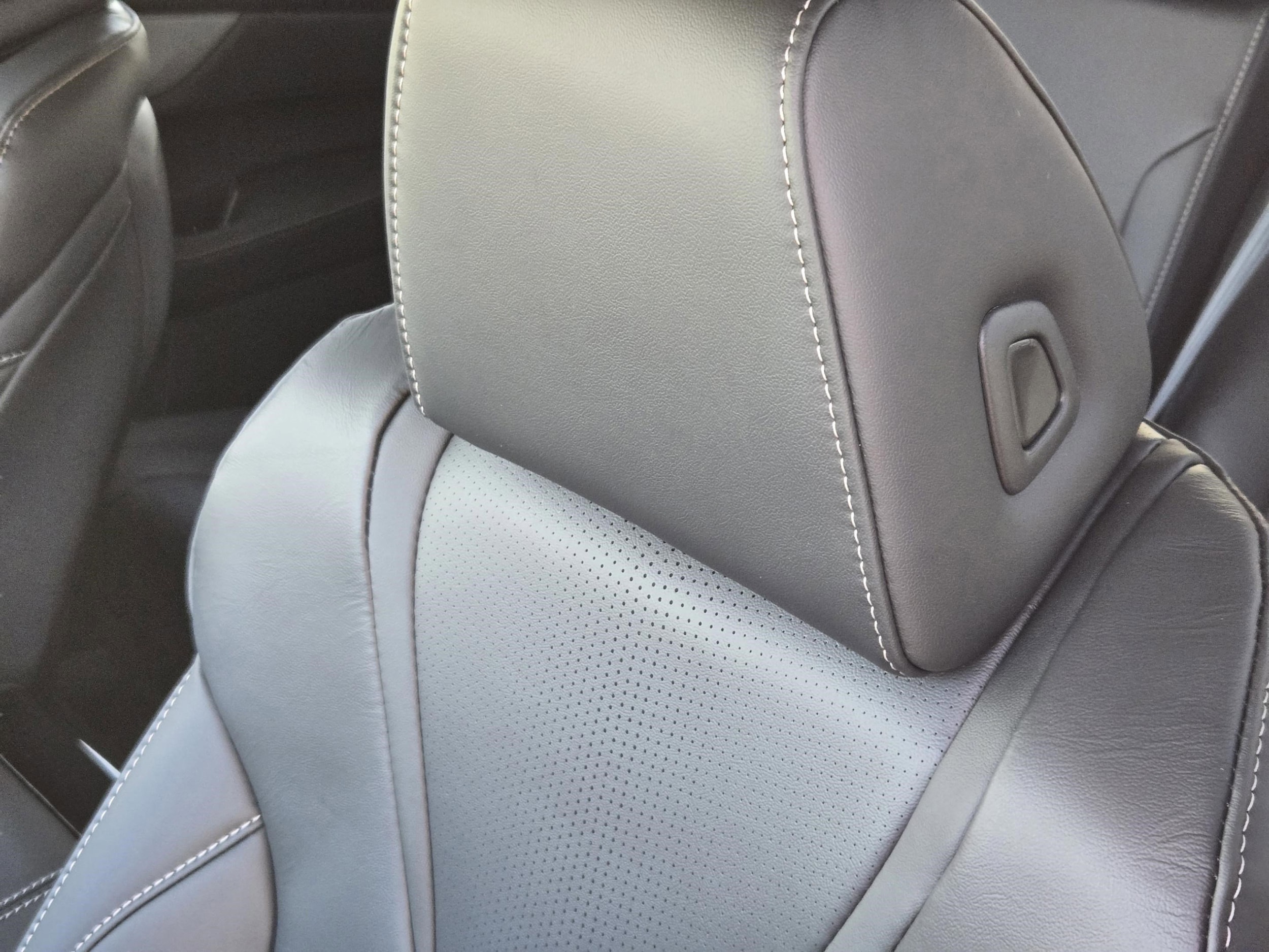 2026 Acura MDX Technology Package - Photo 14