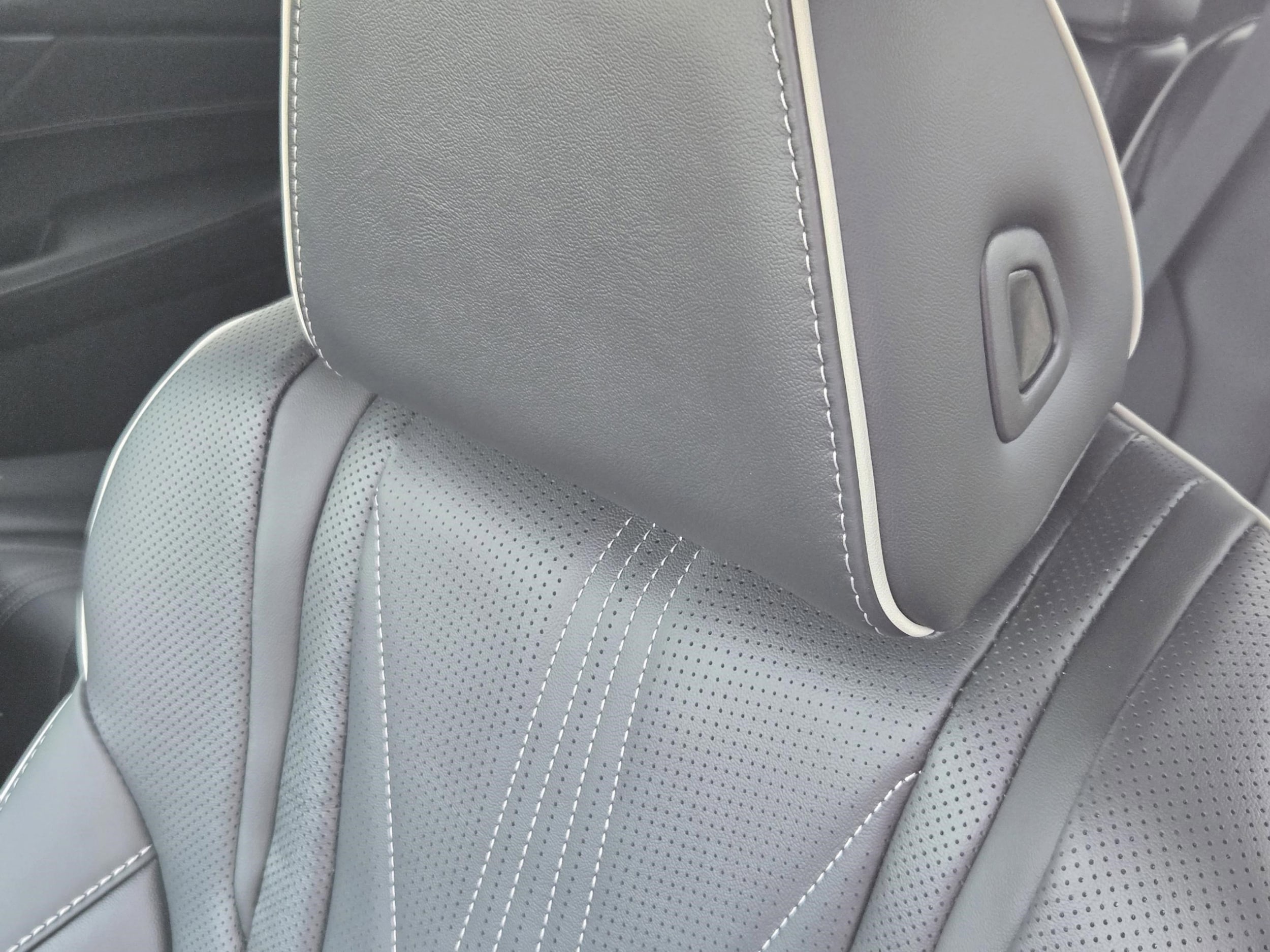 2026 Acura MDX Advance Package - Photo 14