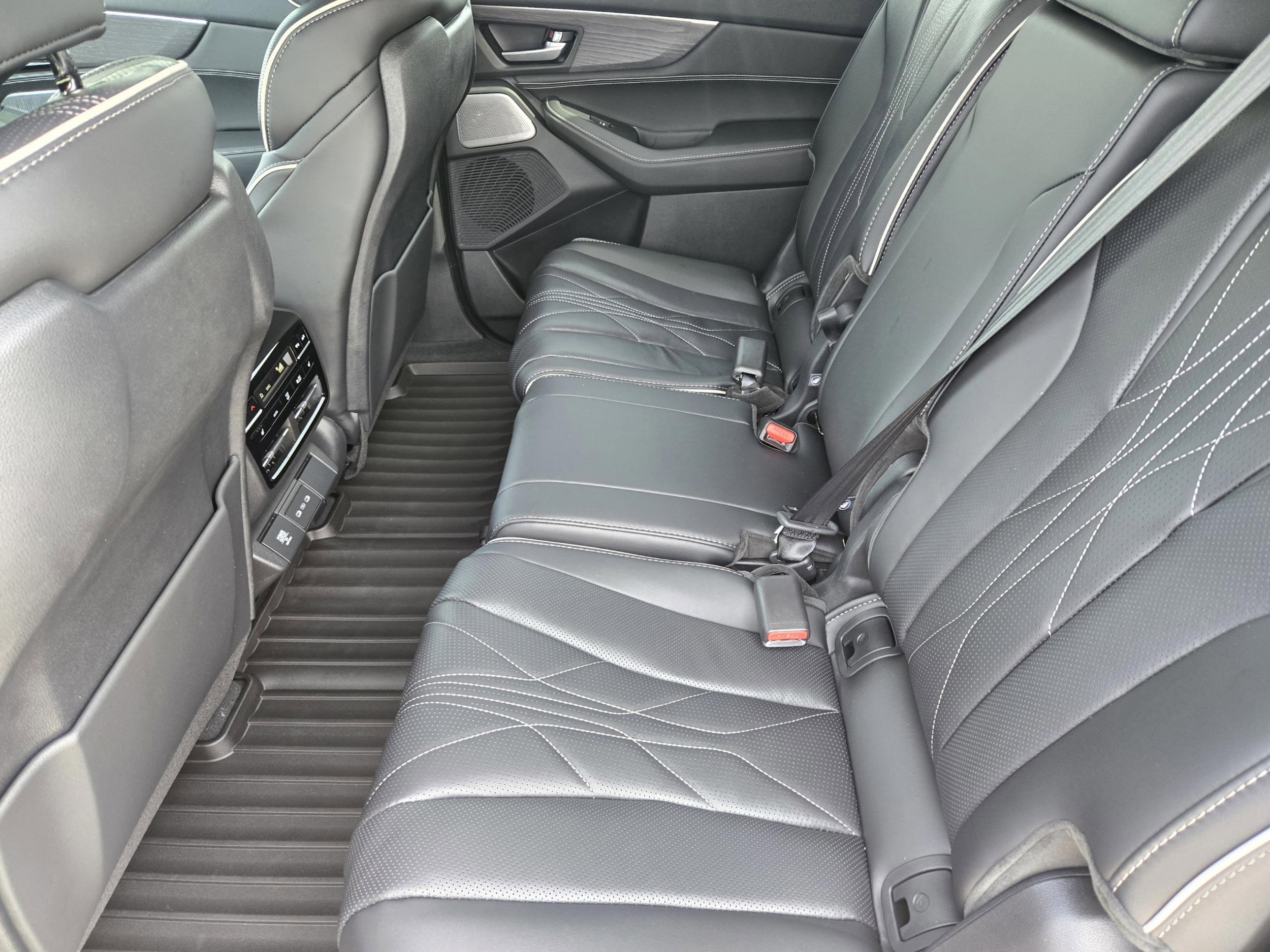 2026 Acura MDX Advance Package - Photo 18