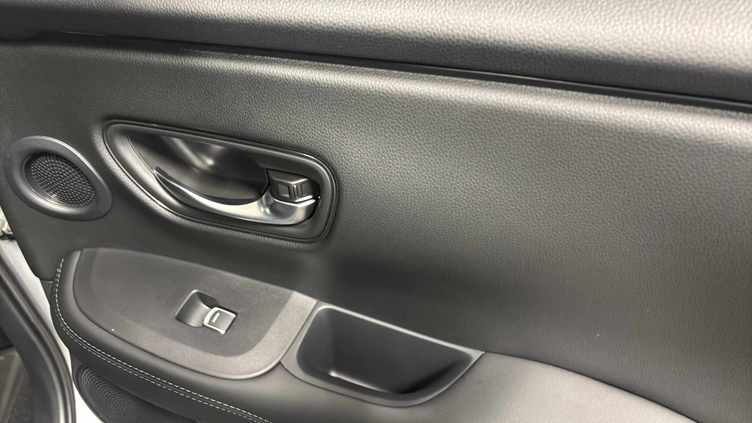 2025 Acura ADX Base - Photo 18