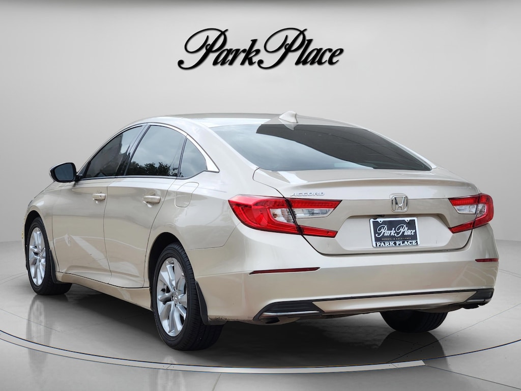 Used 2018 Honda Accord LX Sedan