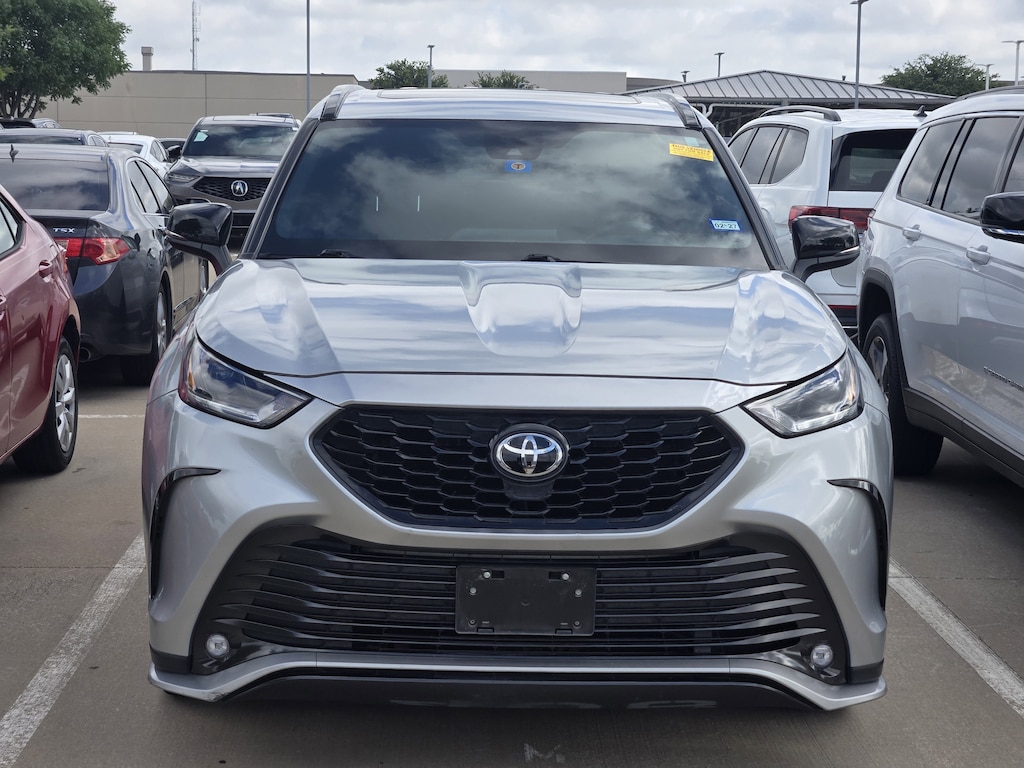 Used 2021 Toyota Highlander XSE SUV