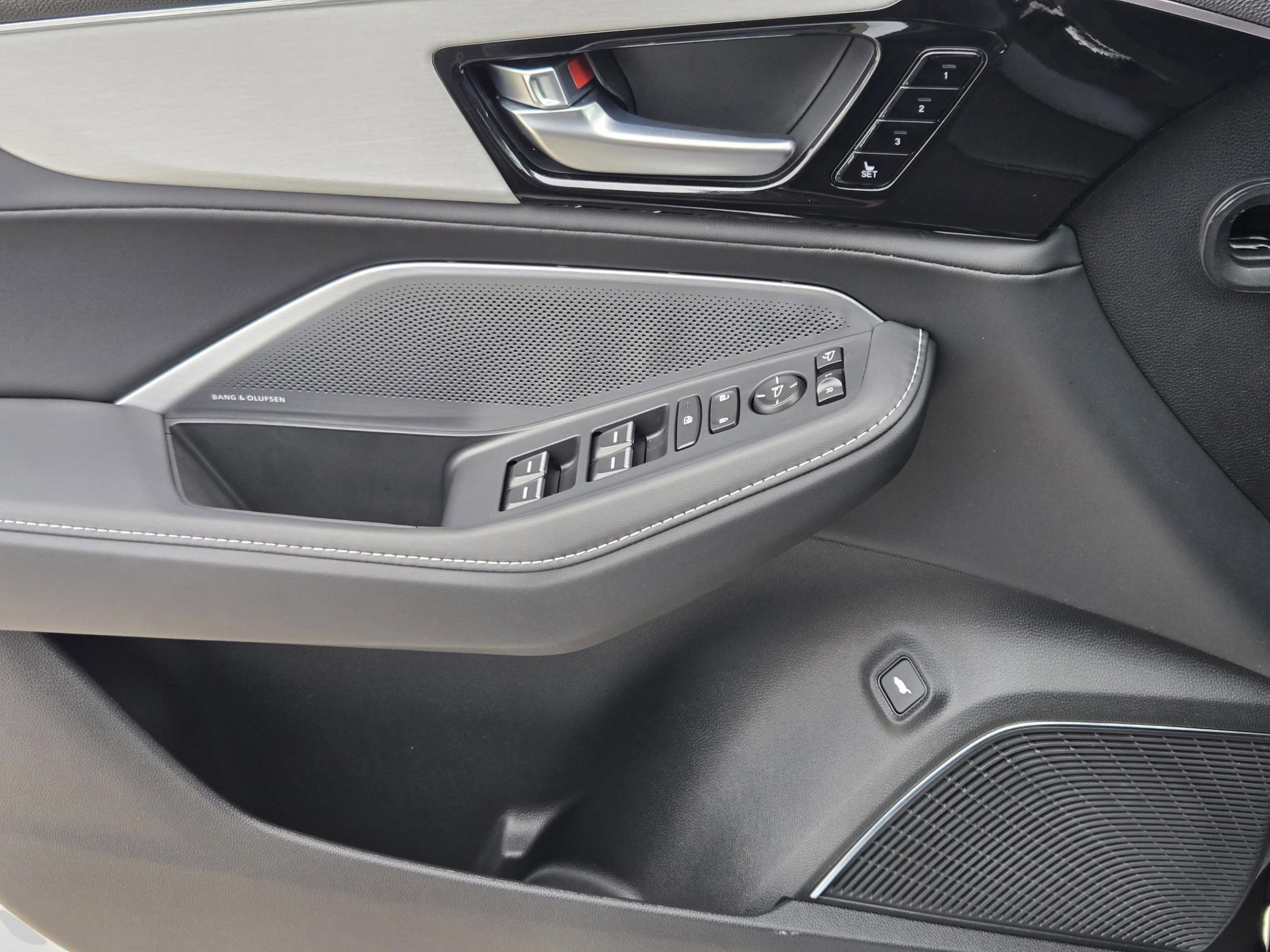 2026 Acura MDX Technology Package - Photo 12