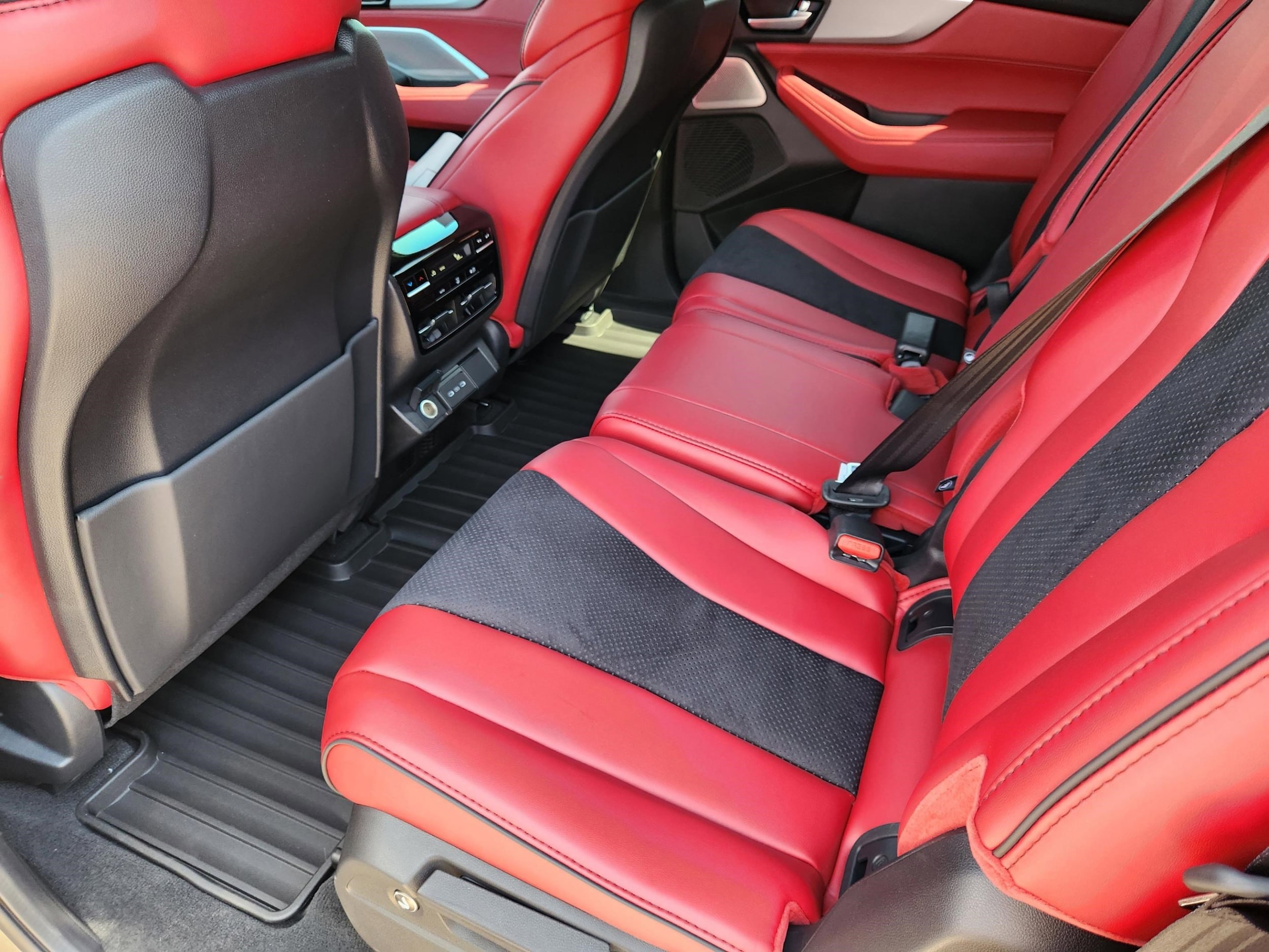 2026 Acura MDX A-Spec Package - Photo 18
