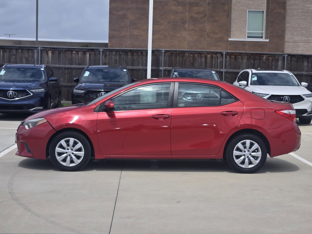 Used 2016 Toyota Corolla LE Sedan